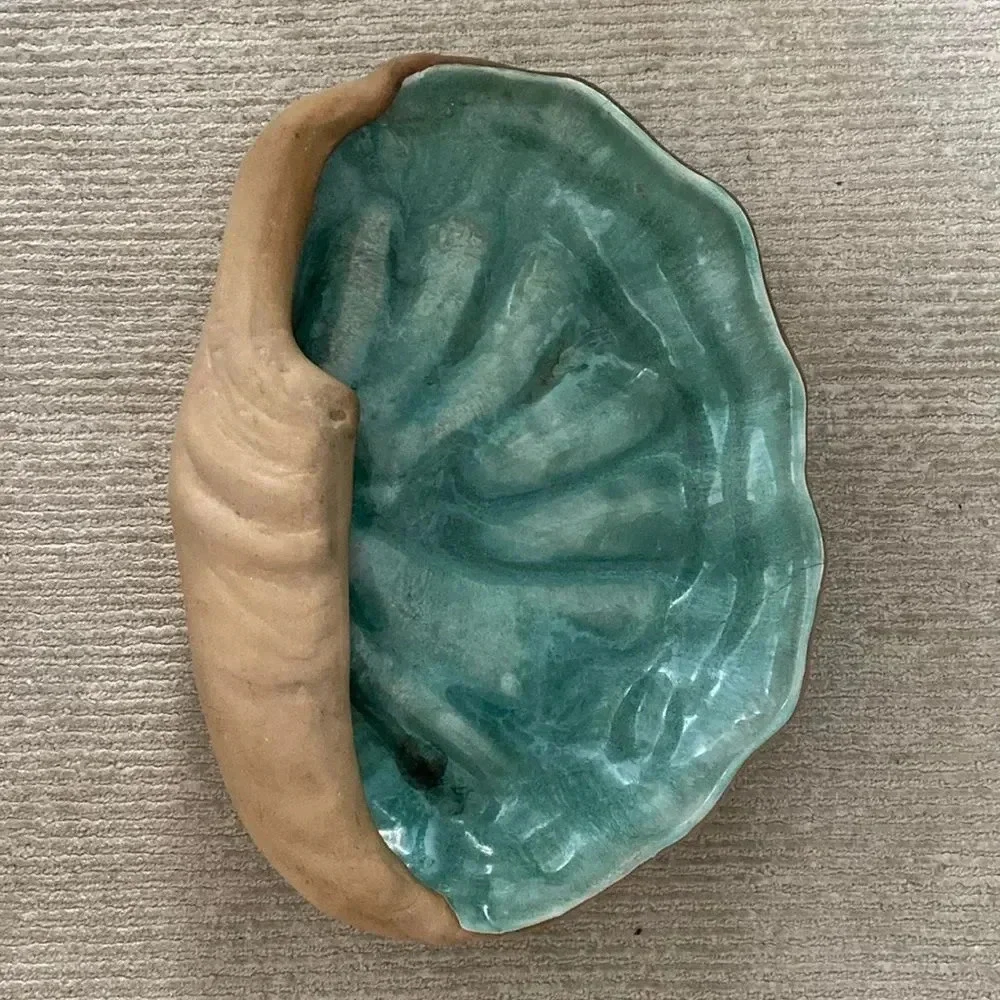 Flora Eckert Hammat Original Bioform Mid-Century Ceramic Seashell Bowl Vintage